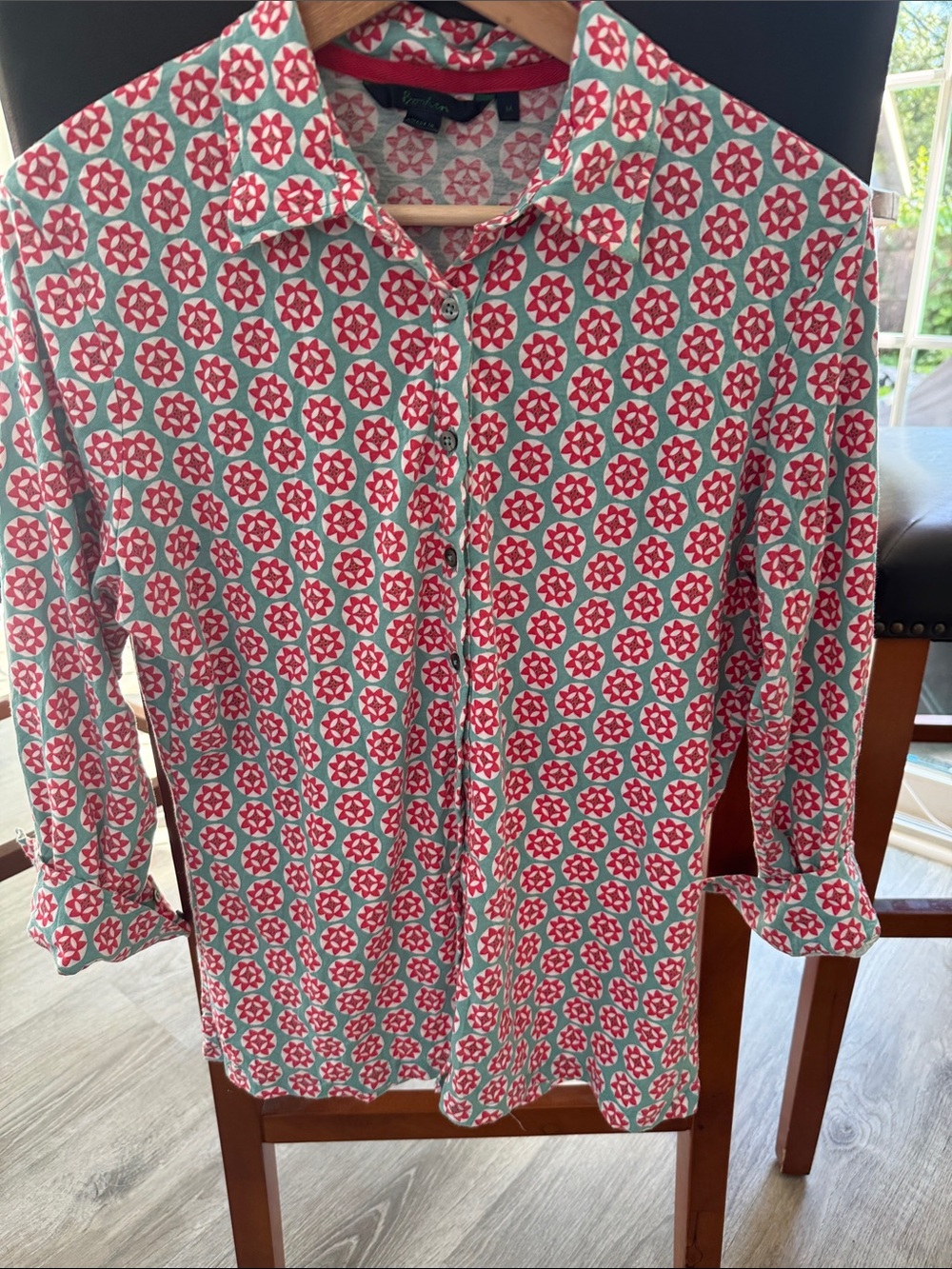 Boden Vintage teal/red/White Geometric print Button Down Long Sleeve Shirt sz M